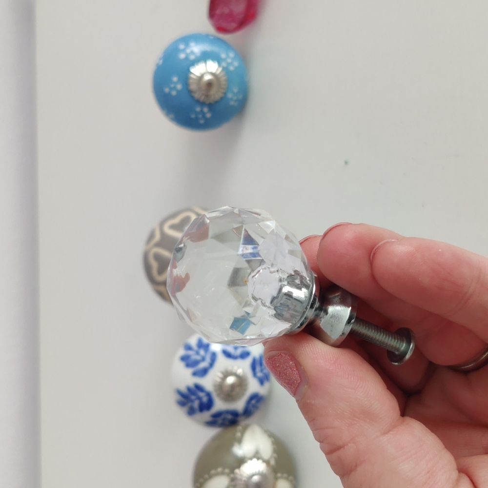 Knobs - Picture 2 of 3